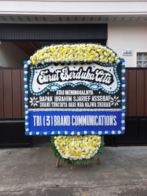 Papan Bunga Duka di Batu Besar